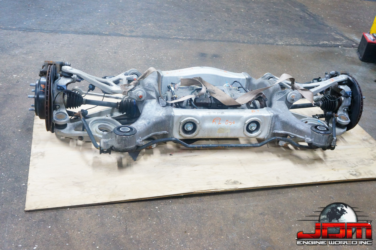 JDM 2005- 2008 ACURA RL FRONT REAR BRAKE HUBS CONTROL ARMS SUBFRAME REAR DIFF COMPLETE (4 IN STOCK)